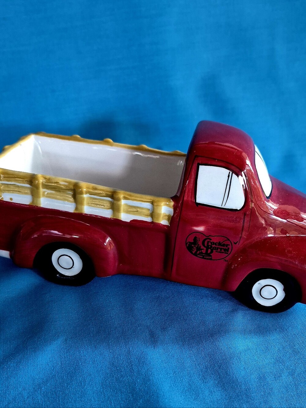 Cracker Barrel Red Truck Earthenware Figurine Candy Dish Planter New